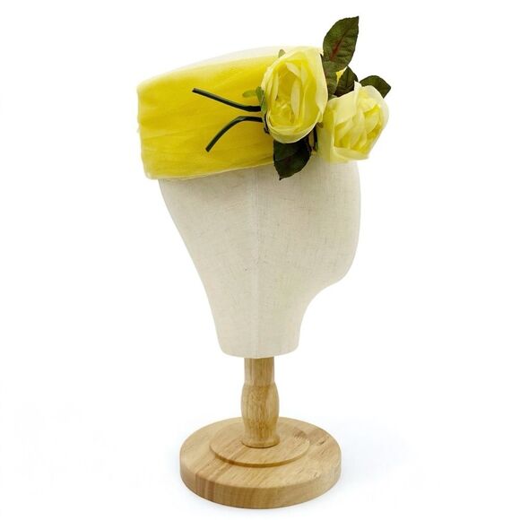 Vintage 1950s Lemon Yellow Pillbox Hat with Roses & Tulle Netting Union Made USA - Picture 9 of 14